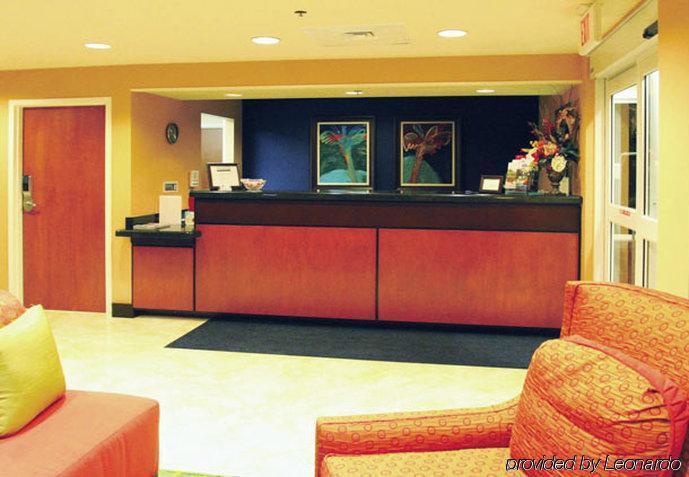 Fairfield Inn & Suites Hilton Head Island 布拉夫顿 内观 照片