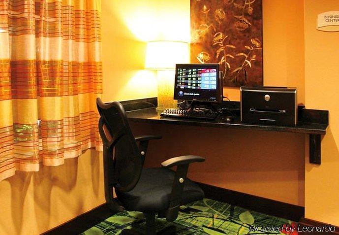 Fairfield Inn & Suites Hilton Head Island 布拉夫顿 客房 照片