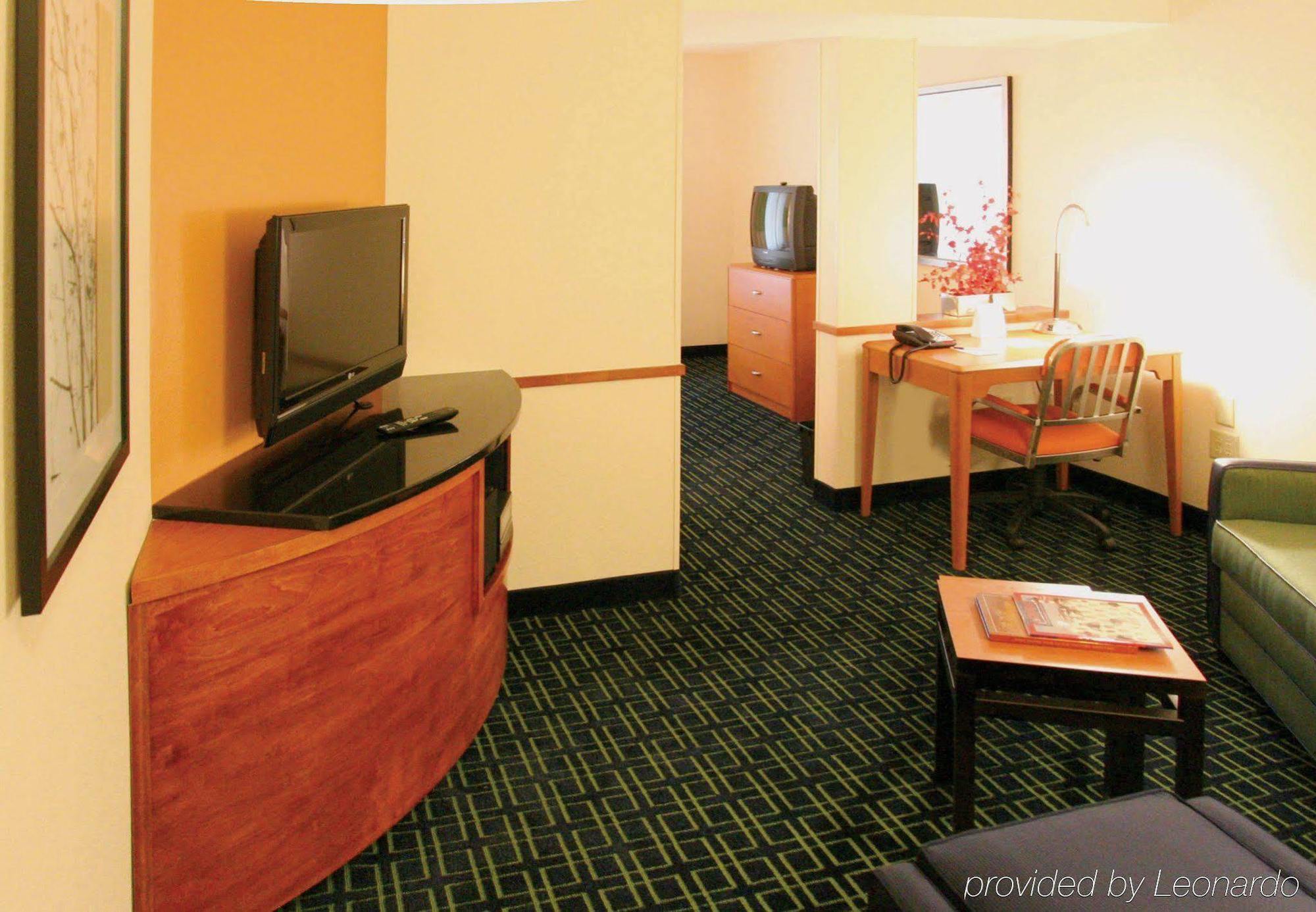 Fairfield Inn & Suites Hilton Head Island 布拉夫顿 客房 照片